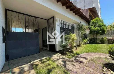 Casa à venda em Boa Vista, POA: 3 dormitórios, 5 vagas e churrasqueira