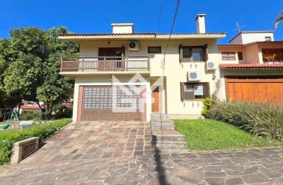 Casa em condomínio fechado à venda em Porto Alegre/RS, no bairro Teresópolis!