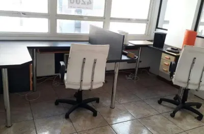 Sala para locação no Centro Histórico em Porto Alegre com 135m²