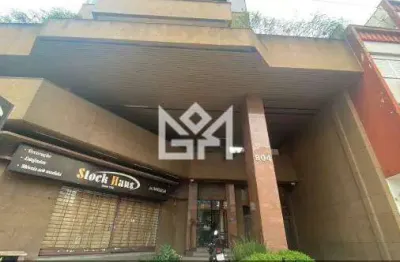 Sala/Conjunto Comercial para Aluguel em Porto Alegre - São João, 40 m² Privativos + 40 m² Externos, 1 Banheiro