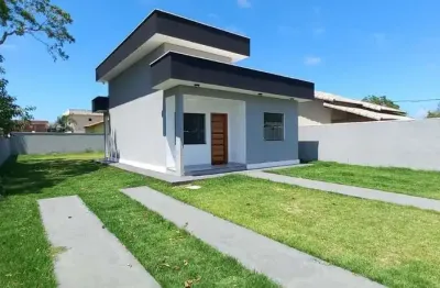 Casa com 2 quartos à venda na Rua Quarenta e Dois, Lote 25, Jardim Atlântico Central (Itaipuaçu), Maricá, 67 m2 por R$ 480.000