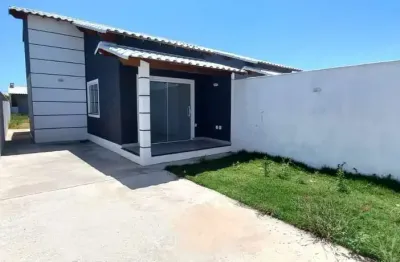 Casa com 2 quartos à venda na Rua A, Lote 21, Jardim Atlântico Leste (Itaipuaçu), Maricá, 87 m2 por R$ 480.000