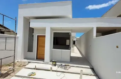 Residência Moderna com 3 Quartos e Pé Direito Duplo - R$570.000,00