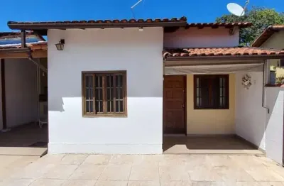 Casa com 2 quartos à venda na Rua dos Gerânios, Lt 32, Barroco (Itaipuaçu), Maricá, 72 m2 por R$ 455.000
