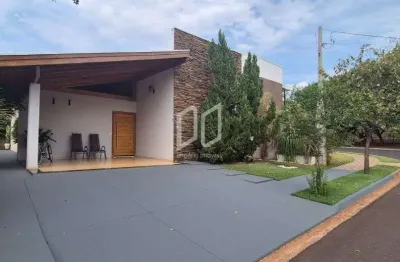 Casa a venda no condominio quinta do salto, 3 quartos sendo 1 suite com closet, area gourmet, churrasqueira.