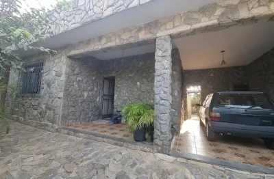 Excelente casa rua palestina, bairro glória em belo horizonte/mg