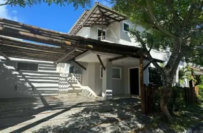 Casa de Esquina em Condomínio Fechado – Localização Privilegiada!