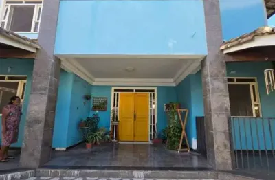 oportunidade no Hortovillas! Se você procura um imóvel espaçoso, com potencial para investimento e localizado em um dos condomínios mais luxuosos de Lauro de Freitas.