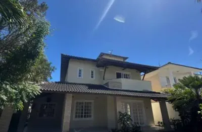 Excelente casa para locação em Buraquinho – Condomínio Intervillas