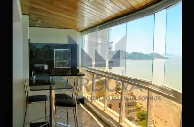 Apartamento Frente Mar no Centro de Balneário Camboriú - 2 Quartos, 1 Suíte, 2 Vagas de Garagem - Imperdível!
