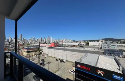 Venda de Apartamento Diferenciado no Condomínio de Luxo em Balneário Camboriú-SC, Bairro Estados: 1 Quarto, 1 Suíte, 1 Sala, 1 Banheiro, 1 Vaga de Garagem, 70m².