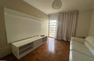 Apartamento amplo, arejado e ensolarado, em ótima localização no coração de santana