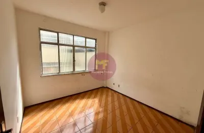 Apartamento com 2 quartos para alugar na Avenida Presidente Roosevelt, Várzea, Teresópolis