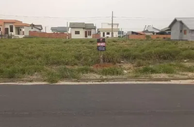 Terreno à venda na Avenida Getúlio Vargas, Caverazinho, Araranguá