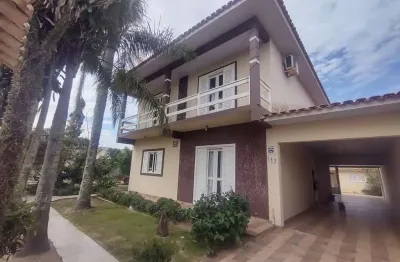 Casa com 4 quartos à venda na Avenida Getúlio Vargas, Coloninha, Araranguá