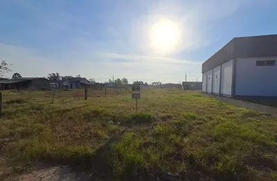 Terreno à venda na Avenida Getúlio Vargas, Caverazinho, Araranguá