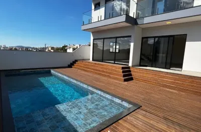 Linda casa 3 dormitórios, 2 suítes na pedra branca em palhoça