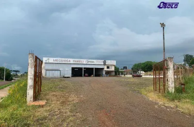 Barracao com 900m2 e 3 docas, terreno de 3100m2 para vender ou alugar - estuda propostas e permuta por imóvel de menor valor.