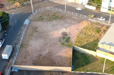 Terreno à venda no Centro, São Pedro 