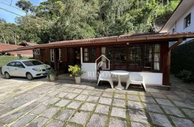 Casa com 3 dormitórios à venda, 153 m² por r$ 738.000,00 - carlos guinle - teresópolis/rj