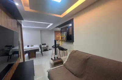 2 quartos, 1 suíte, varanda, reformado, garagem coberta, apartamento quitado, aceita financiamento