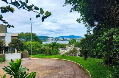 Terreno em condomínio fechado à venda na Estrada Haroldo Soares Glavan, 910, Cacupé, Florianópolis por R$ 1.575.000