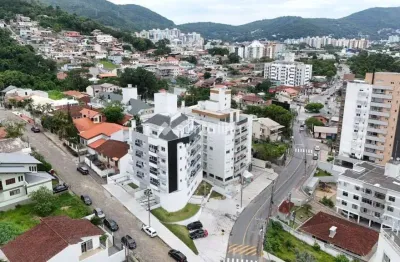 Apartamento com 3 quartos à venda na Rua Maria Luiza Agostinho, 32, Itacorubi, Florianópolis por R$ 1.280.000