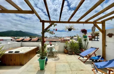 Cobertura com 2 quartos para alugar na Rua José Elias Lopes, 452, Campeche, Florianópolis por R$ 7.497