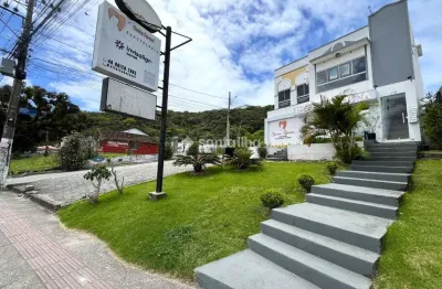 Sala comercial para alugar na Servidão Maria Nair da Silva, 579, Campeche, Florianópolis por R$ 2.700