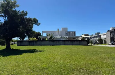 Terreno em condomínio fechado à venda na Rodovia SC-405, 2198, Campeche, Florianópolis por R$ 1.400.000
