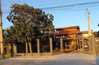 Casa com 3 quartos à venda na Rua Jardim dos Eucaliptos, 1969, Campeche, Florianópolis por R$ 1.600.000