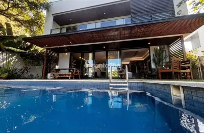 Casa em condomínio fechado com 3 quartos à venda na Rua Silvio Lopes Araújo, 636, Rio Tavares, Florianópolis por R$ 4.000.000