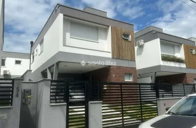 Casa com 3 quartos à venda na Rua das Docas, 146, Campeche, Florianópolis por R$ 1.890.000