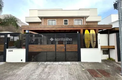 Casa com 3 quartos para alugar na Rua Canela Amarela, 218, Ribeirão da Ilha, Florianópolis por R$ 8.000