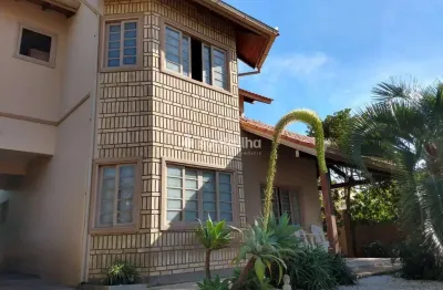 Casa com 4 quartos à venda na Rua Coruja Dourada, 489, Campeche, Florianópolis por R$ 1.800.000