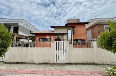 Casa com 3 quartos à venda na Rua Grumixama, 97, Campeche, Florianópolis por R$ 1.950.000