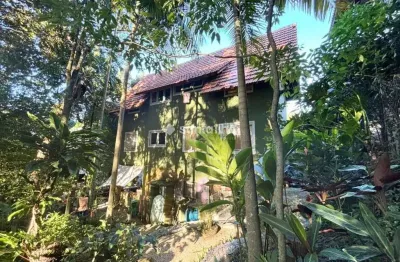 Casa com 3 quartos à venda na Rua Laurindo Januário da Silveira, 5198, Lagoa da Conceição, Florianópolis por R$ 2.800.000