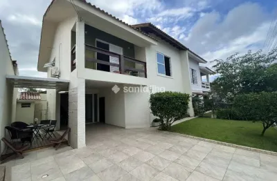 Casa com 3 quartos para alugar na Rua José Elias Lopes, 969, Campeche, Florianópolis por R$ 6.500