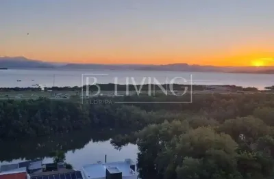 Apartamento com 3 quartos à venda na Avenida Governador Jorge Lacerda, 1835, Costeira do Pirajubaé, Florianópolis por R$ 880.000