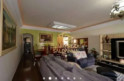 Sobrado com 3 dormitórios, sendo 1 suite, 5 vagas para alugar, 235 m² por R$ 5.095/mês - Vila Sacadura Cabral - Santo André/SP