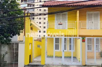 Casa com 3 quartos para alugar na Rua Maratona, 50, Vila Alexandria, São Paulo