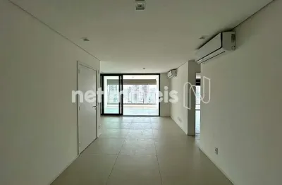 Apartamento com 2 quartos para alugar na Avenida Lavandisca, 627, Indianópolis, São Paulo