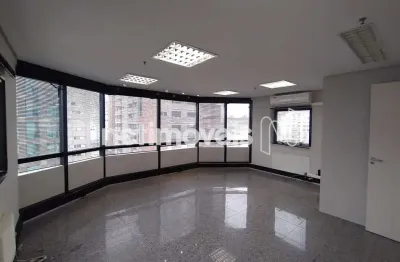 Sala comercial com 4 salas para alugar na Rua Cincinato Braga, 321, Bela Vista, São Paulo