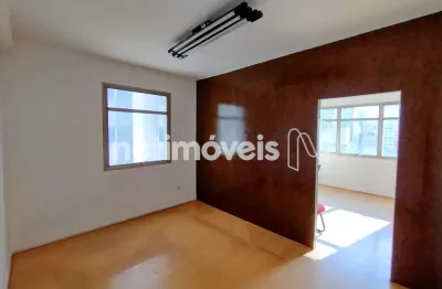 Sala comercial com 1 sala para alugar na Praça da Liberdade, Liberdade, São Paulo