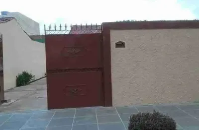 Casa à venda no parque leopoldina com 3 quartos, sendo 1 suíte - campos dos goytacazes.