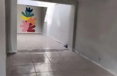 Casa Residencial com Potencial Comercial na Av. Presidente Kennedy, em Frente ao Novo Parque Linear