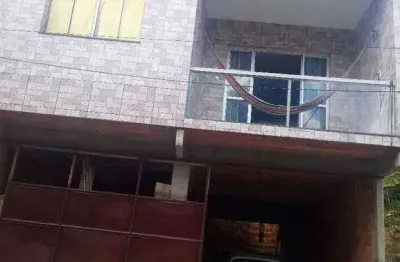 Duas casas no mesmo terreno – com 3 dormitórios, sendo 1 suíte uma pronta e outra em construção - p