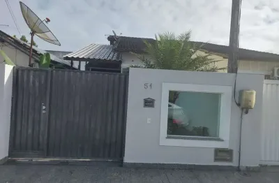 Casa à venda com 2 quartos, sendo 1 suíte - parque jóquei club, campos dos goytacazes, rj