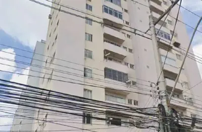 Apartamento à venda no centro de campos – 2 quartos, sacada e portaria 24h - rj