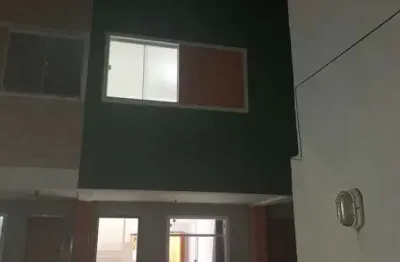 Casa duplex com terraço e churrasqueira à venda no parque santo antônio – conforto e localização pr